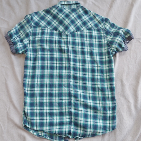 Eighty Eight Platinum Short Sleeve Flannel Button Up Plaid Shirt, Small - Picture 6 of 9